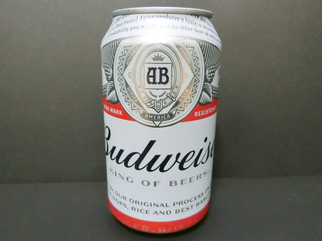 アメリカのビール「バドワイザー（Budweiser）」2020秋-1001