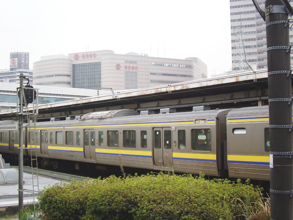 房総なう・千葉駅の113系と211系2010-1006