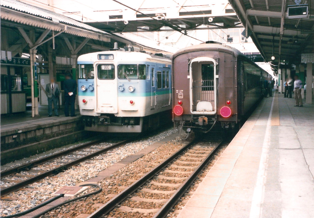 上野発・長野経由新宿行き旧型客車：夢列車1993-2009