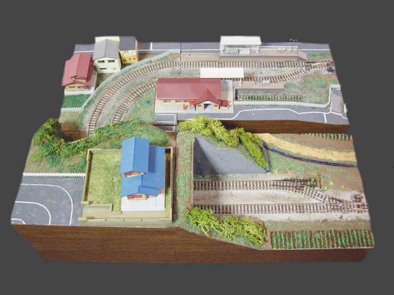 「地方都市の小型駅とトンネル」モジュール全景