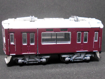 「阪急電鉄9300系」車両全体像