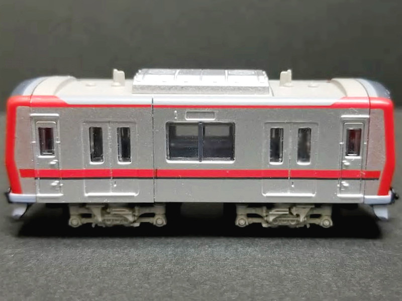「東武鉄道70000型」車両全体像