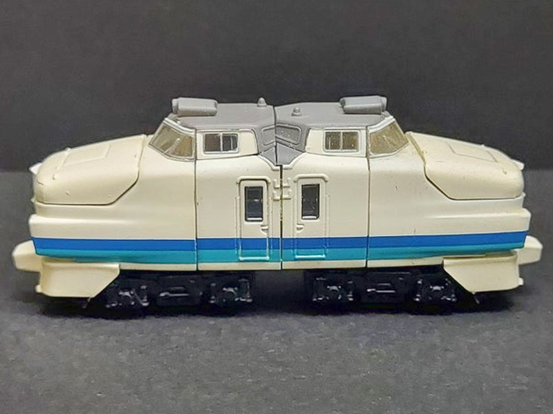 「JR東日本485系ボンネット形上沼垂色」車両全体像 「JR東日本485系ボンネット形上沼垂色」車両全体像