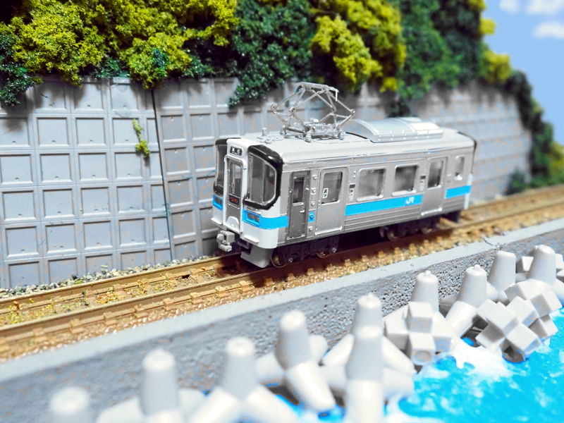 改造車両の展示場へ