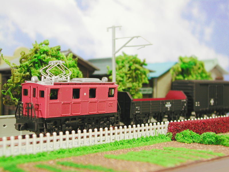 西武国分寺線を走る貨物列車
