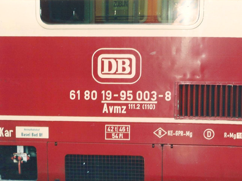 「DB Avmz111（実車）」車体側面の標記