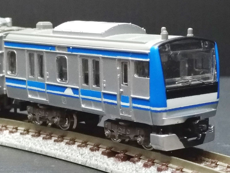 「富士急行E233系（ウソ電）」車両全体像